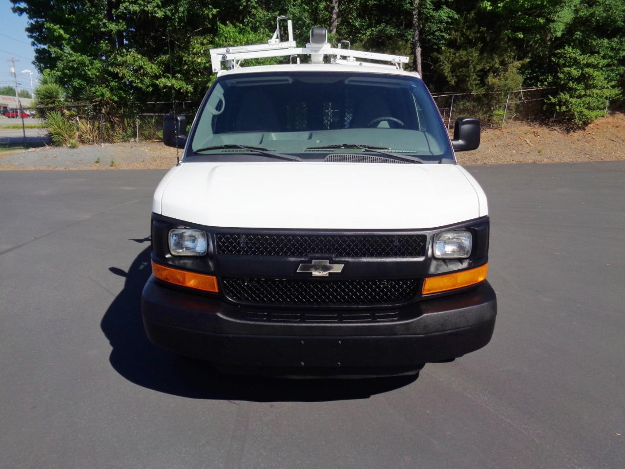 Chevrolet Express Cargo Van RWD 2500 135" 2015