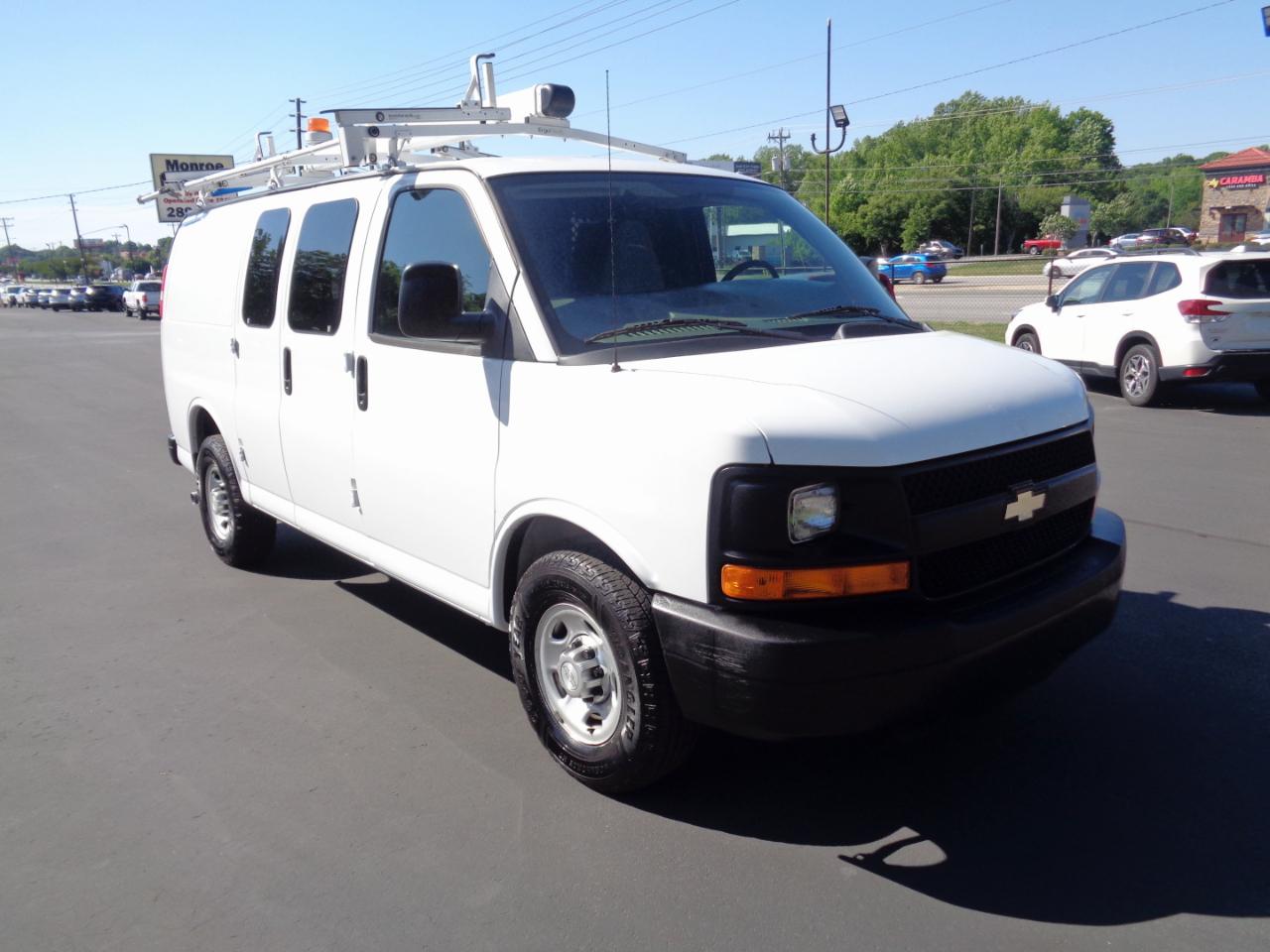 Chevrolet Express Cargo Van RWD 2500 135" 2015