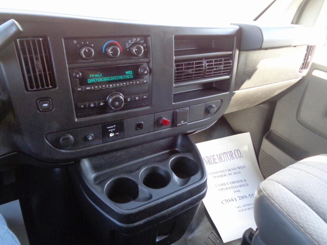 Chevrolet Express Cargo Van RWD 2500 135" 2015