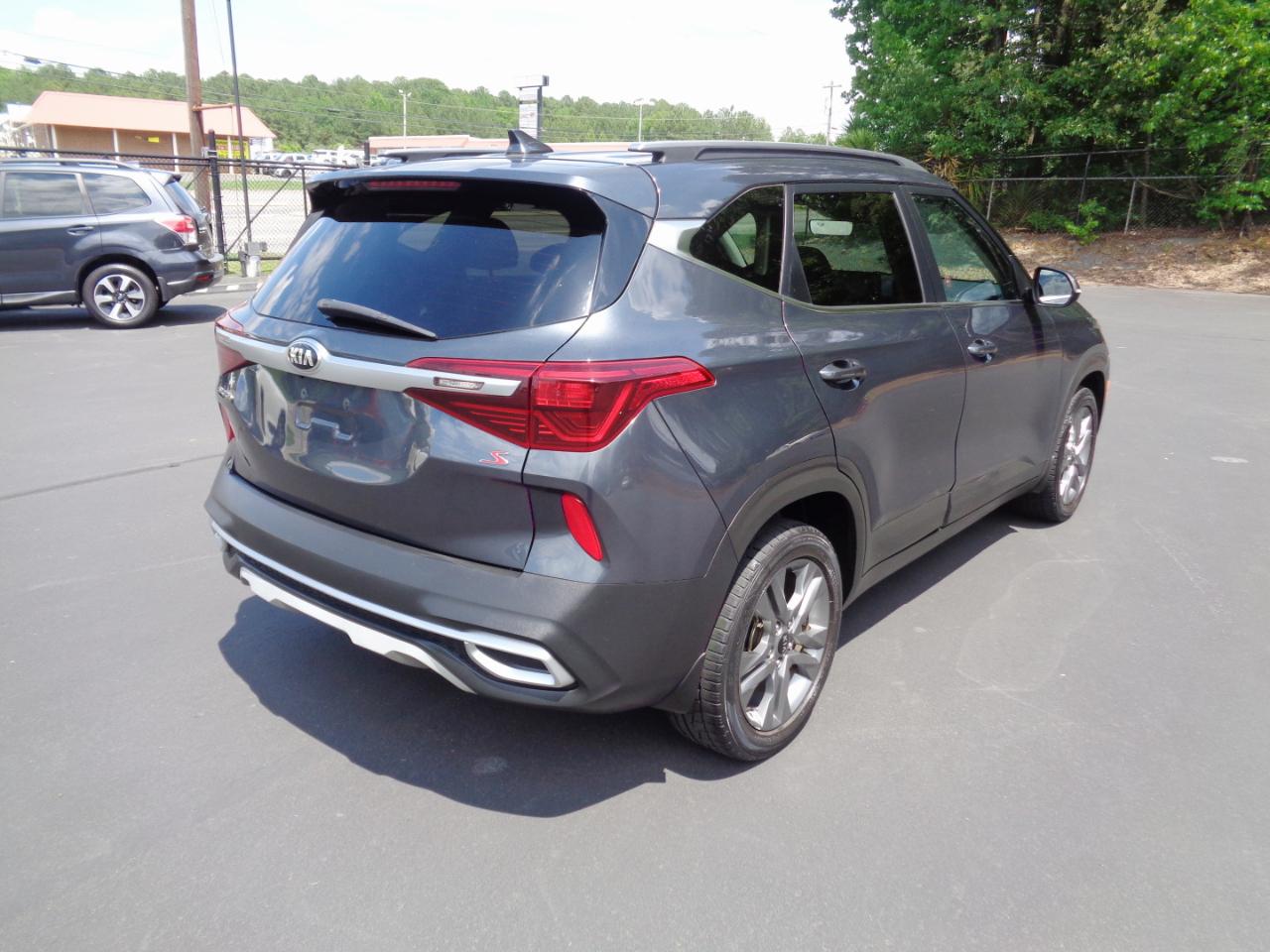 Kia Seltos S FWD 2021
