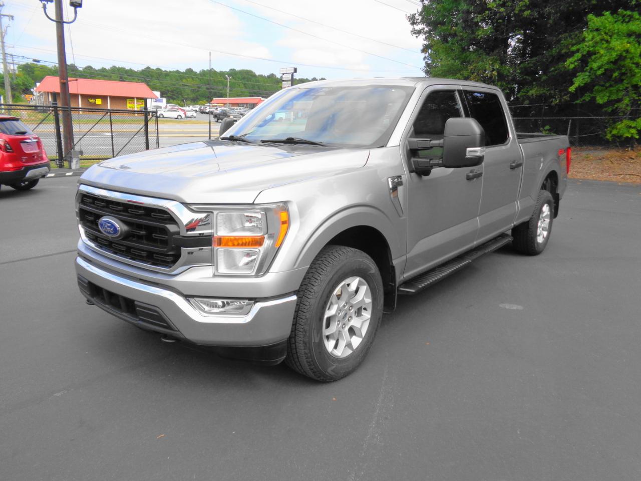 2022 Ford F-150 XLT 4WD SuperCrew 5.5' Box