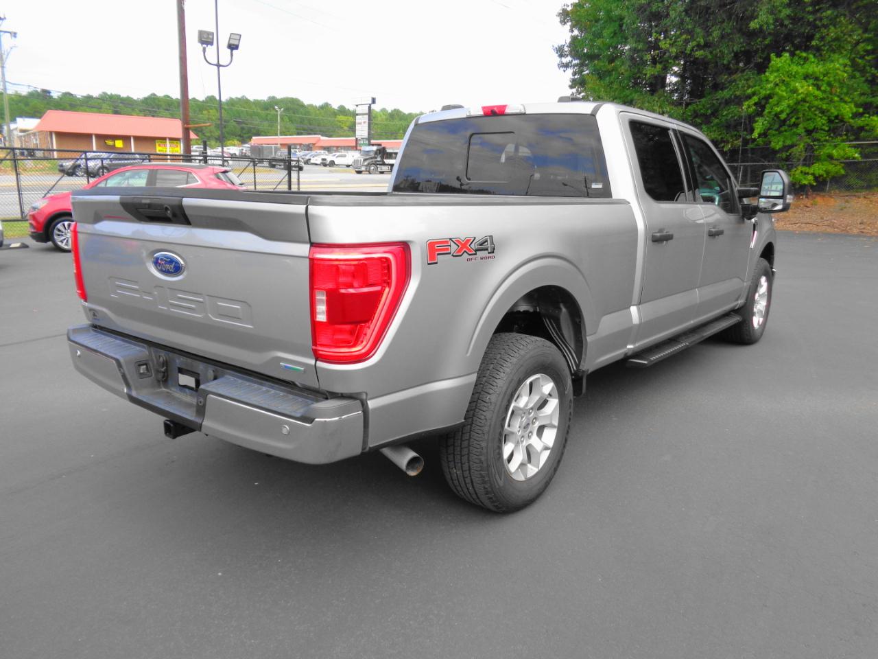 Ford F-150 XLT 4WD SuperCrew 5.5' Box 2022