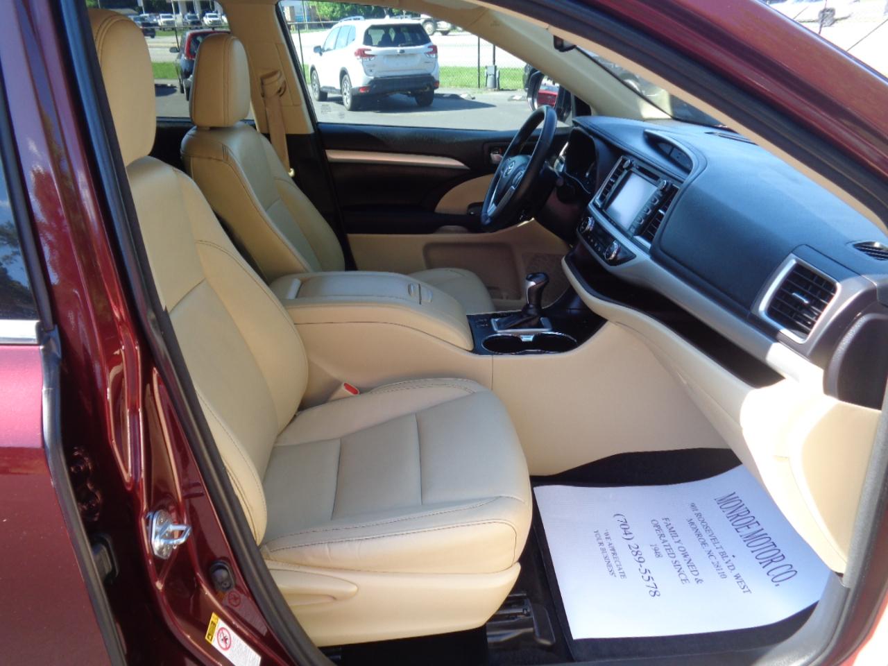 Toyota Highlander FWD 4dr V6 XLE (Natl) 2016