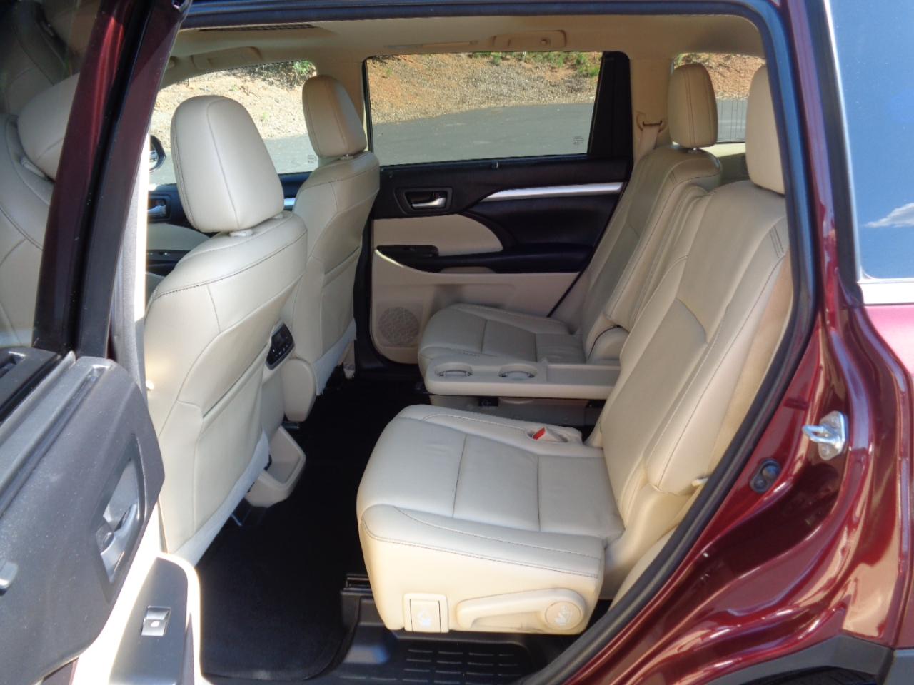 Toyota Highlander FWD 4dr V6 XLE (Natl) 2016