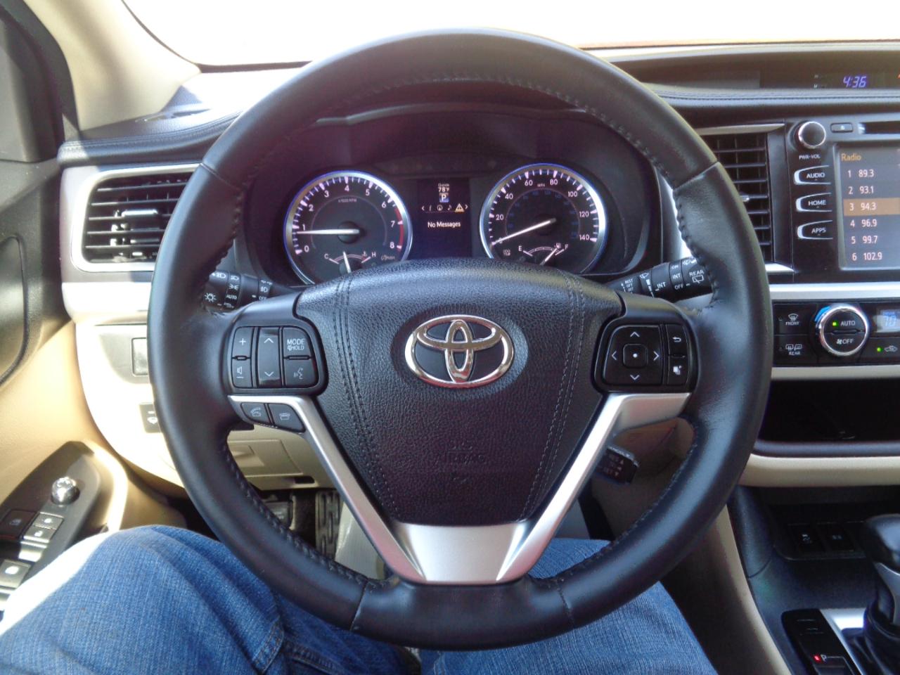 Toyota Highlander FWD 4dr V6 XLE (Natl) 2016