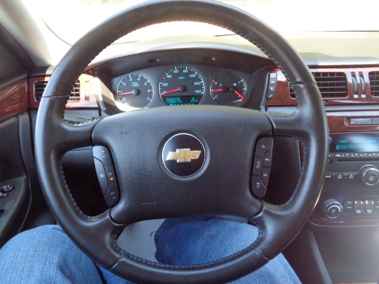 Chevrolet Impala 4dr Sdn LT Fleet 2011