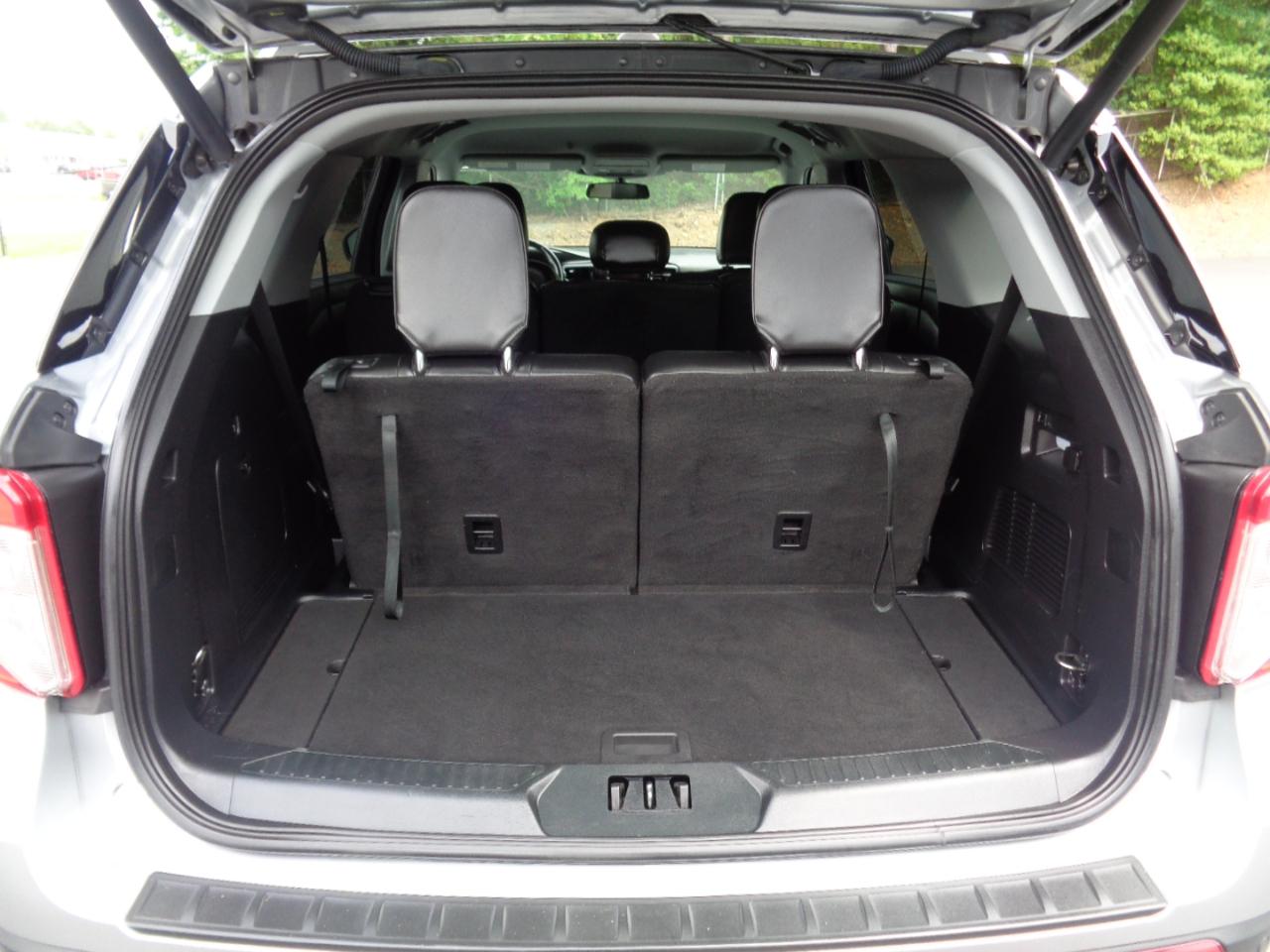 Ford Explorer XLT RWD 2022