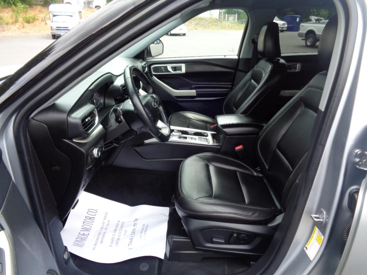 Ford Explorer XLT RWD 2022