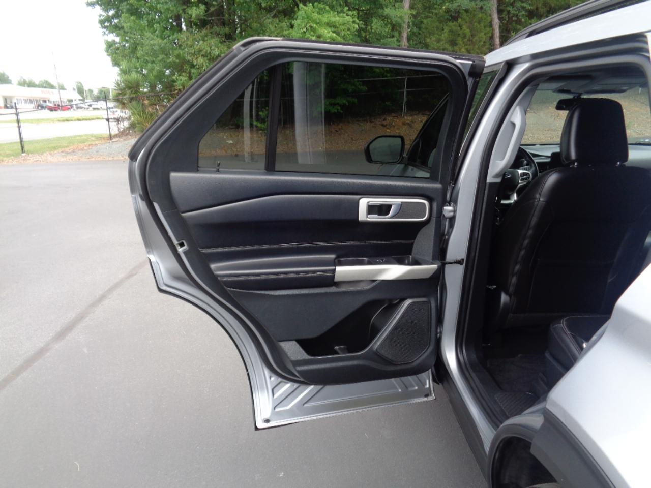 Ford Explorer XLT RWD 2022