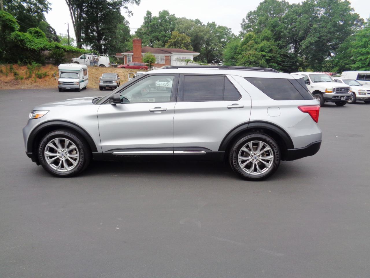 Ford Explorer XLT RWD 2022