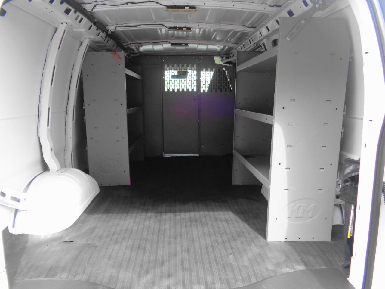 Chevrolet Express Cargo Van RWD 2500 135" 2020