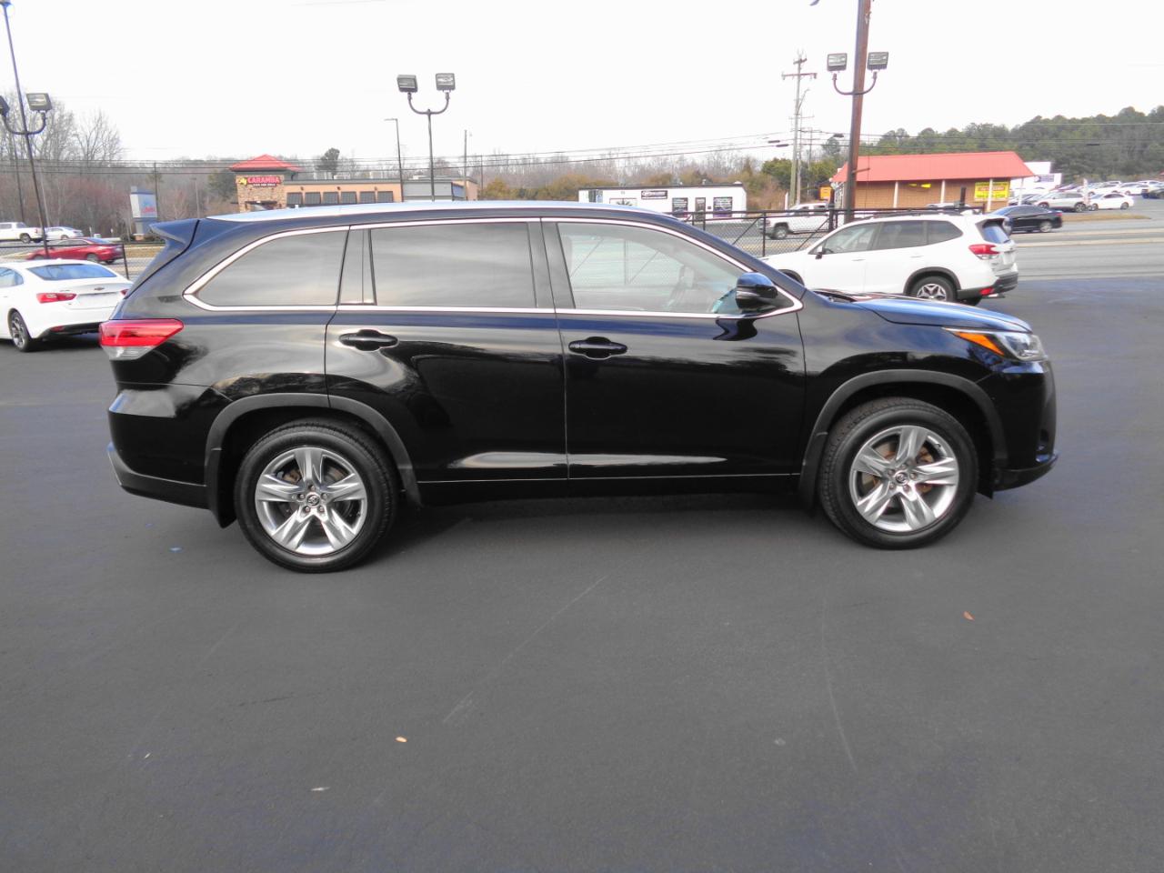 Toyota Highlander Limited V6 AWD (Natl) 2017