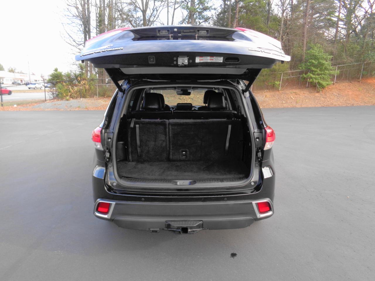Toyota Highlander Limited V6 AWD (Natl) 2017
