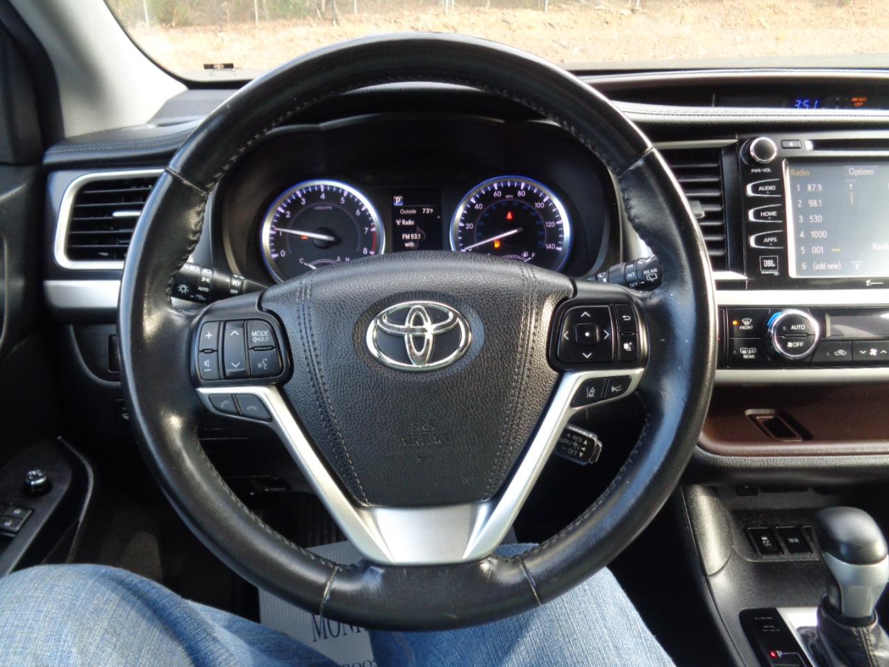 Toyota Highlander Limited V6 AWD (Natl) 2017