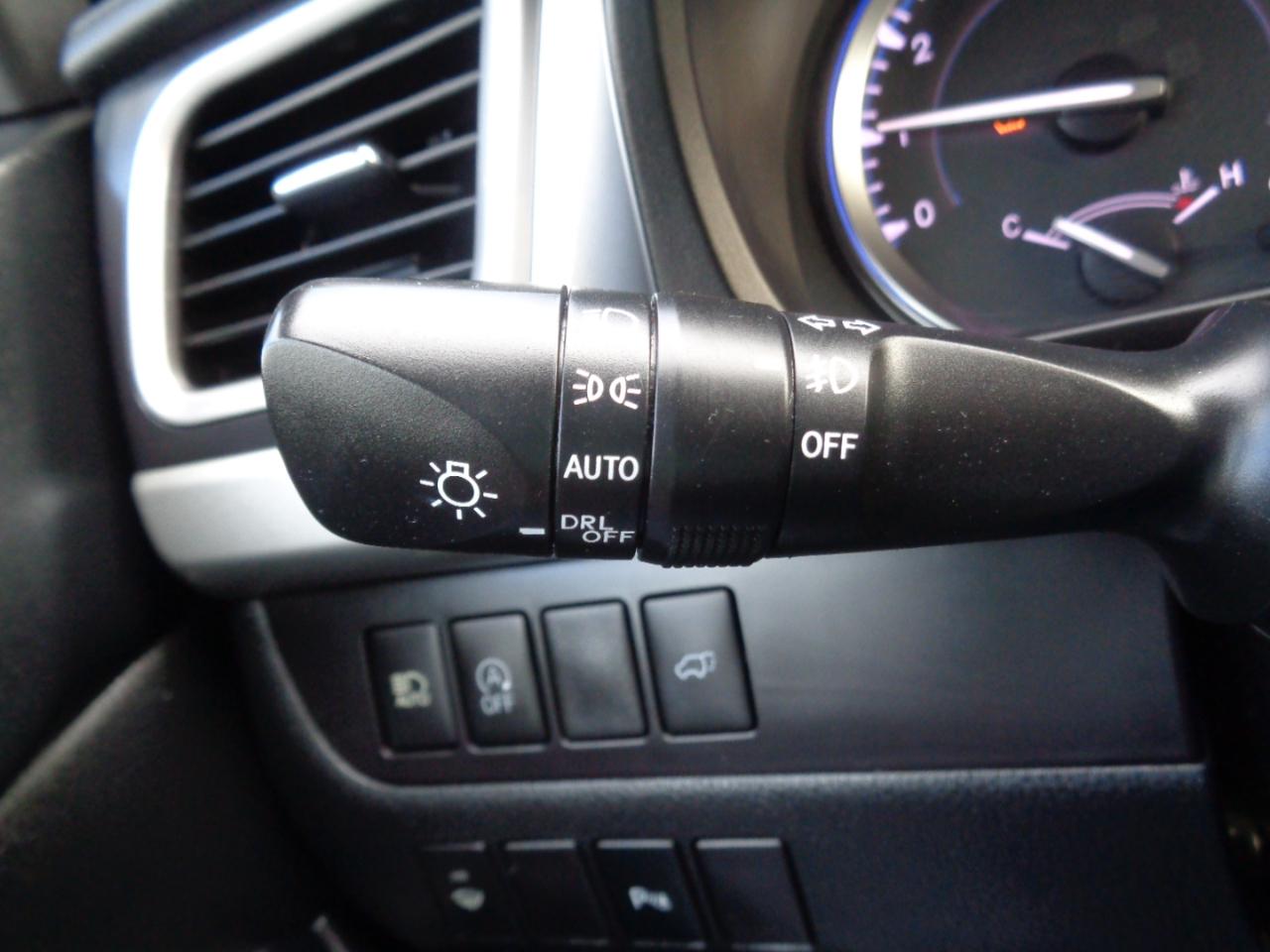Toyota Highlander Limited V6 AWD (Natl) 2017
