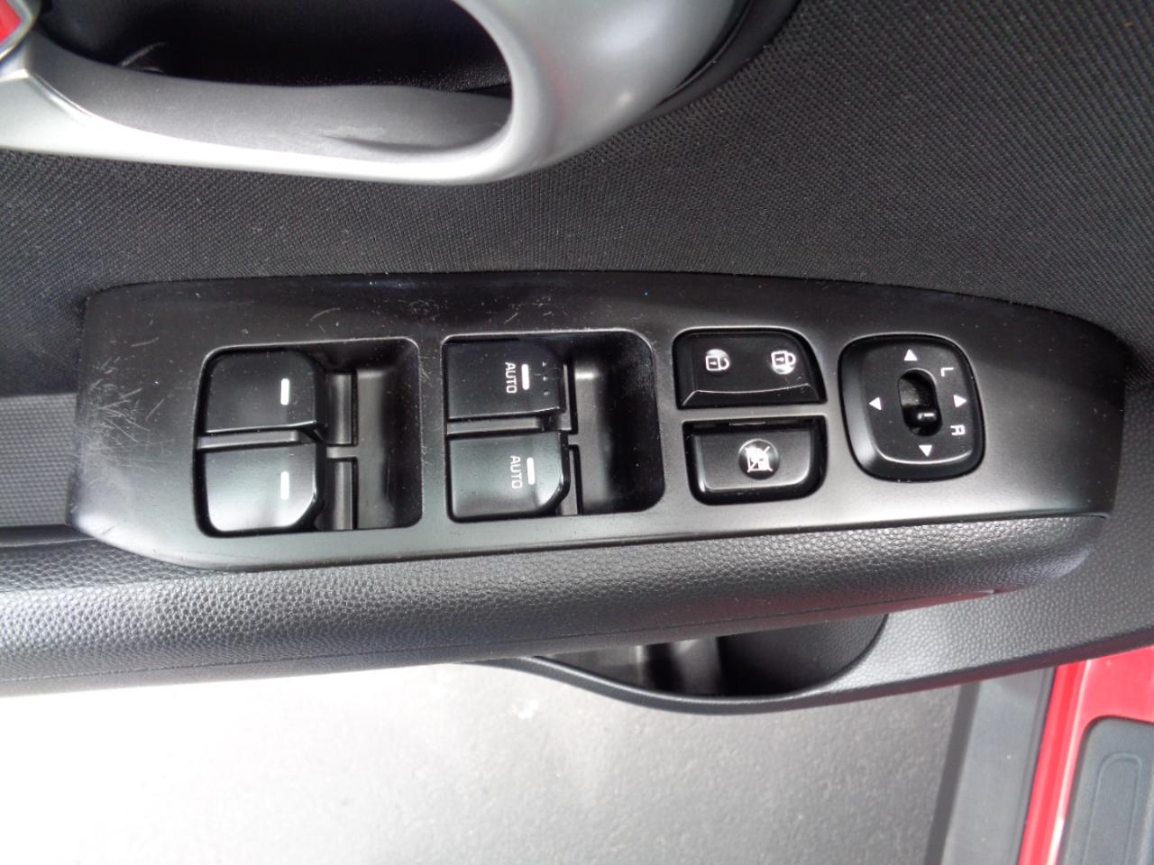 Kia Soul 5dr Wgn Auto + 2015