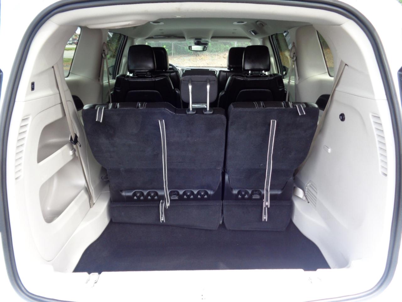 Chrysler Pacifica Touring L FWD 2024