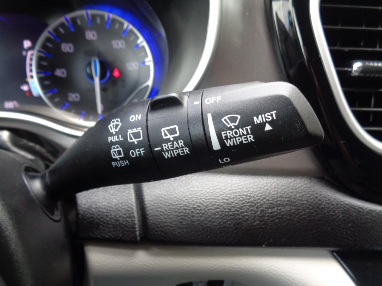 Chrysler Pacifica Touring L FWD 2024