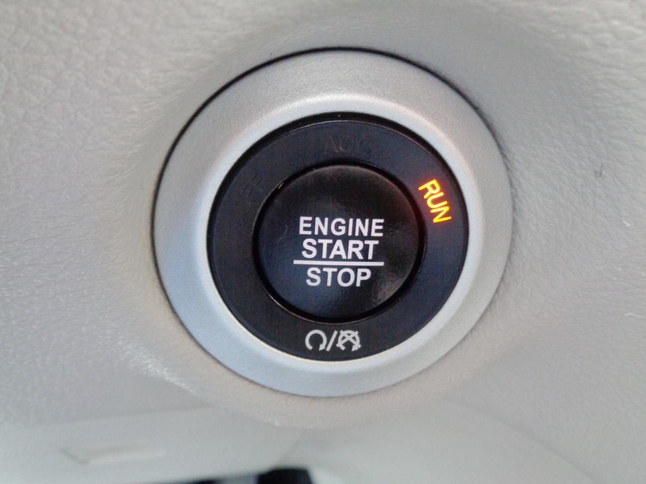 Chrysler Pacifica Touring L FWD 2024