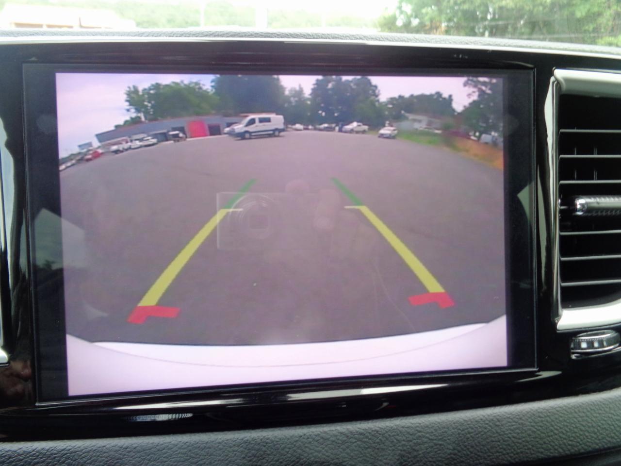 Chrysler Pacifica Touring L FWD 2024
