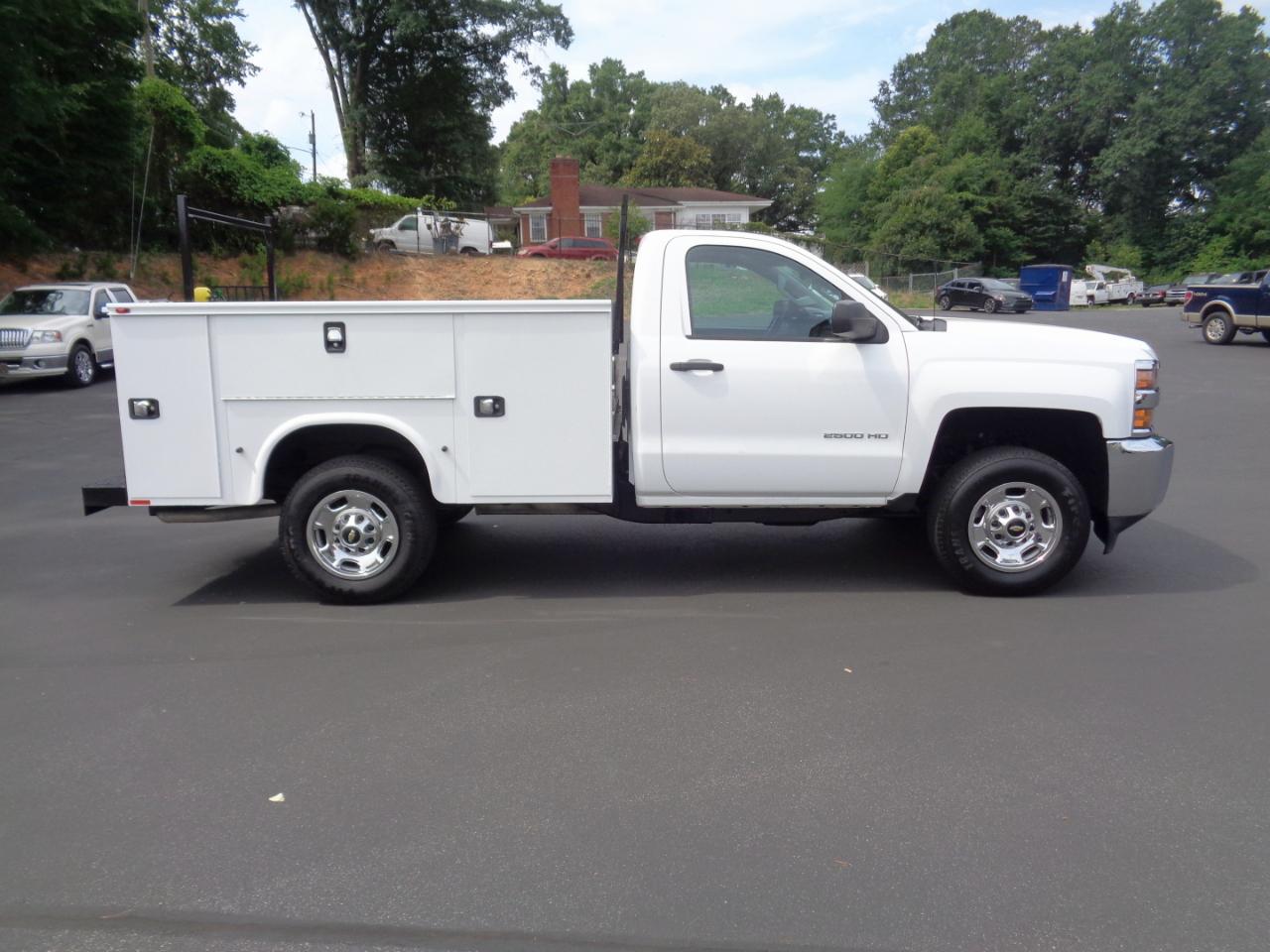 Chevrolet Silverado 2500HD 2WD Reg Cab 133.6" Work Truck 2015