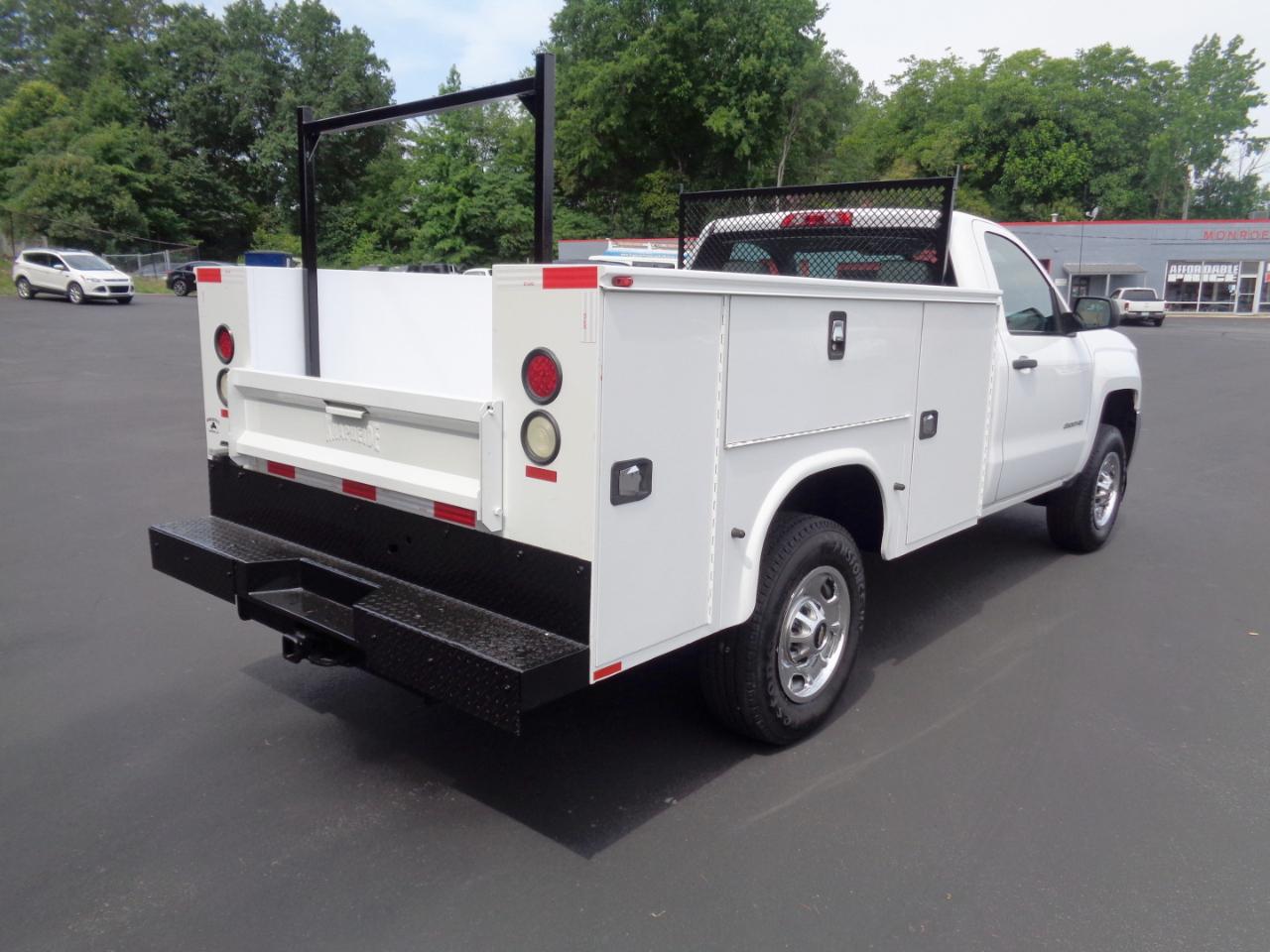 Chevrolet Silverado 2500HD 2WD Reg Cab 133.6" Work Truck 2015