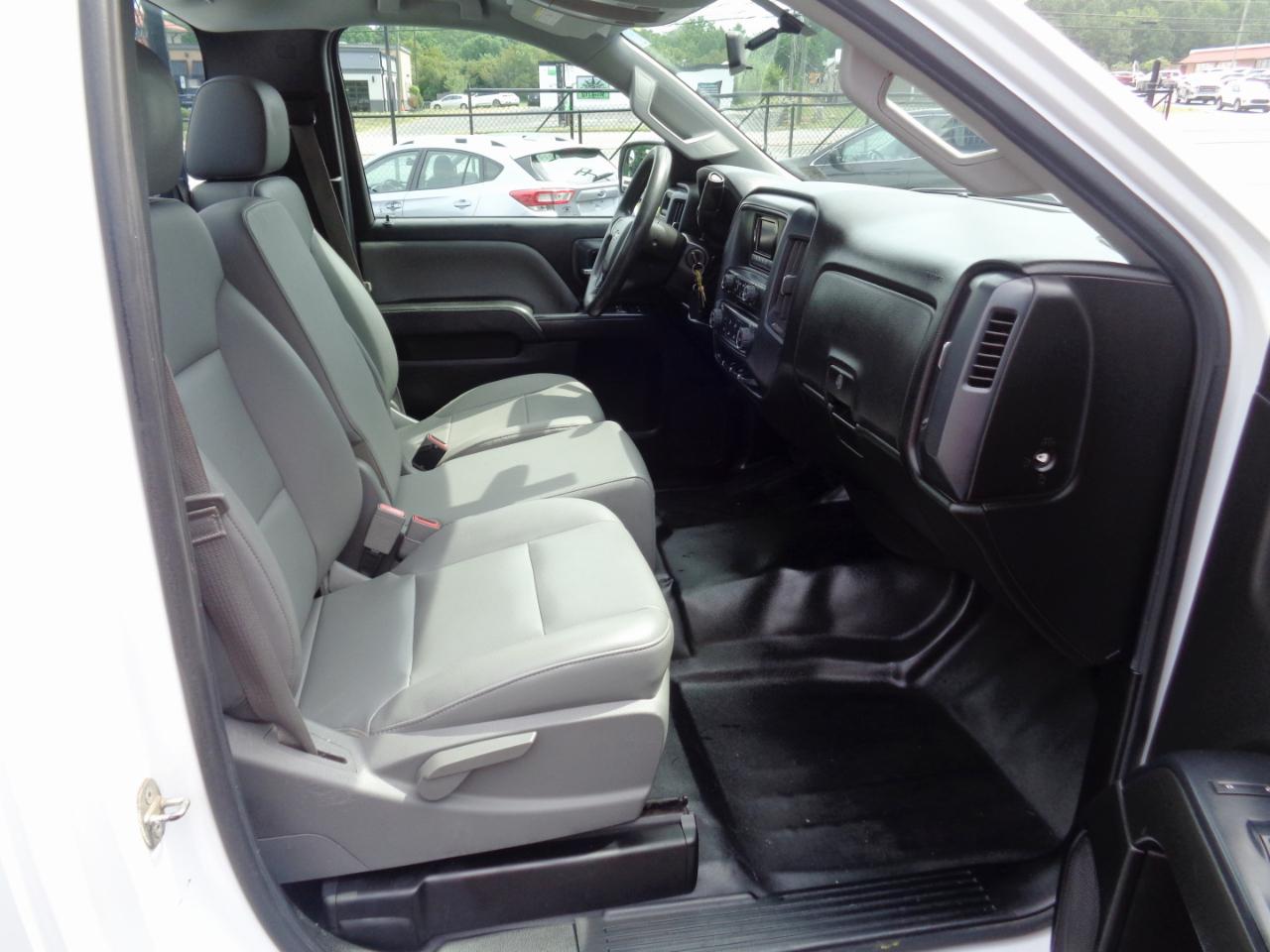 Chevrolet Silverado 2500HD 2WD Reg Cab 133.6" Work Truck 2015