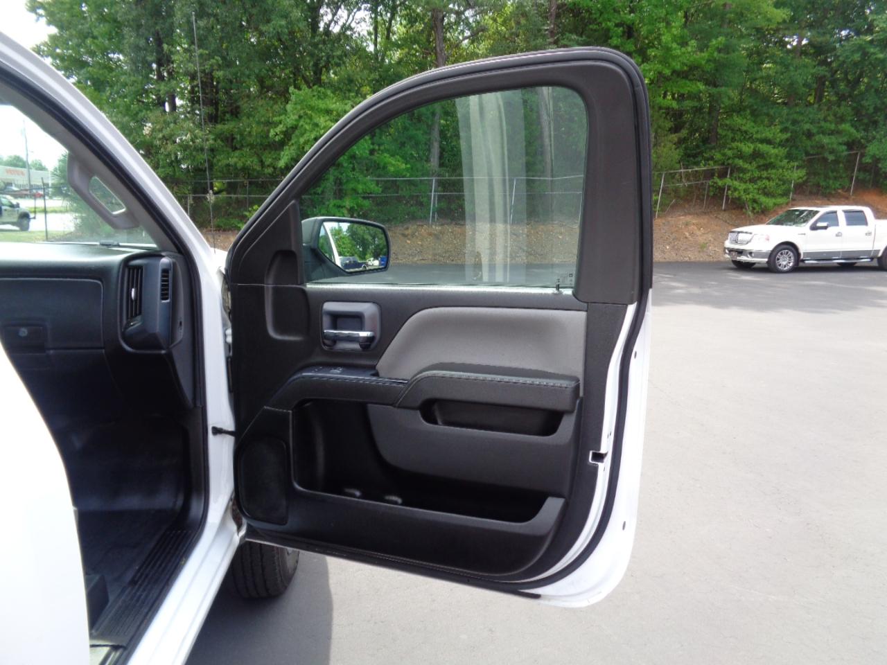 Chevrolet Silverado 2500HD 2WD Reg Cab 133.6" Work Truck 2015