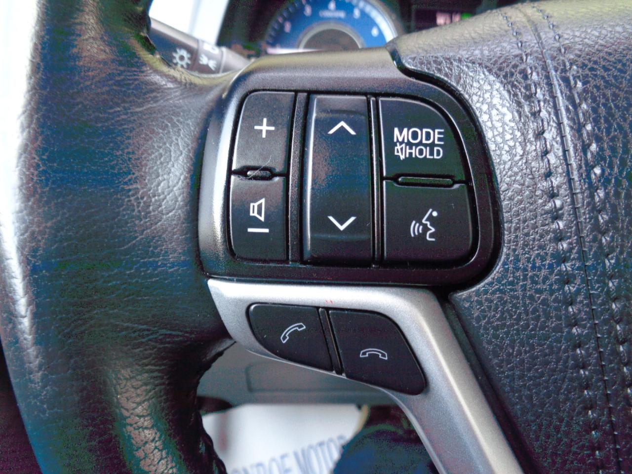 Toyota Sienna XLE Auto Access Seat FWD 7-Passenger (Natl) 2019