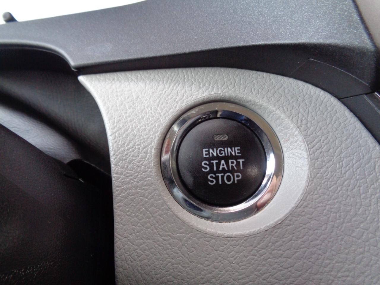 Toyota Sienna XLE Auto Access Seat FWD 7-Passenger (Natl) 2019