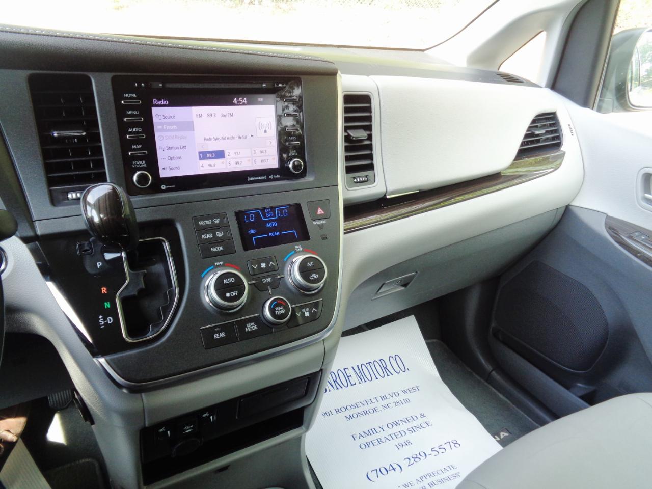 Toyota Sienna XLE Auto Access Seat FWD 7-Passenger (Natl) 2019