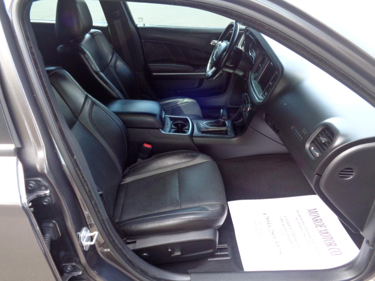 Dodge Charger SXT RWD 2022