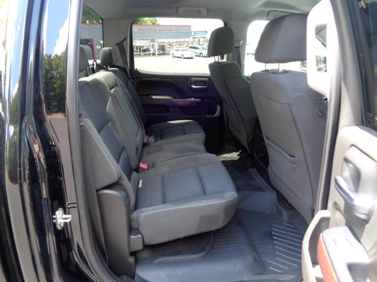 GMC Sierra 1500 4WD Crew Cab 143.5" SLE 2017