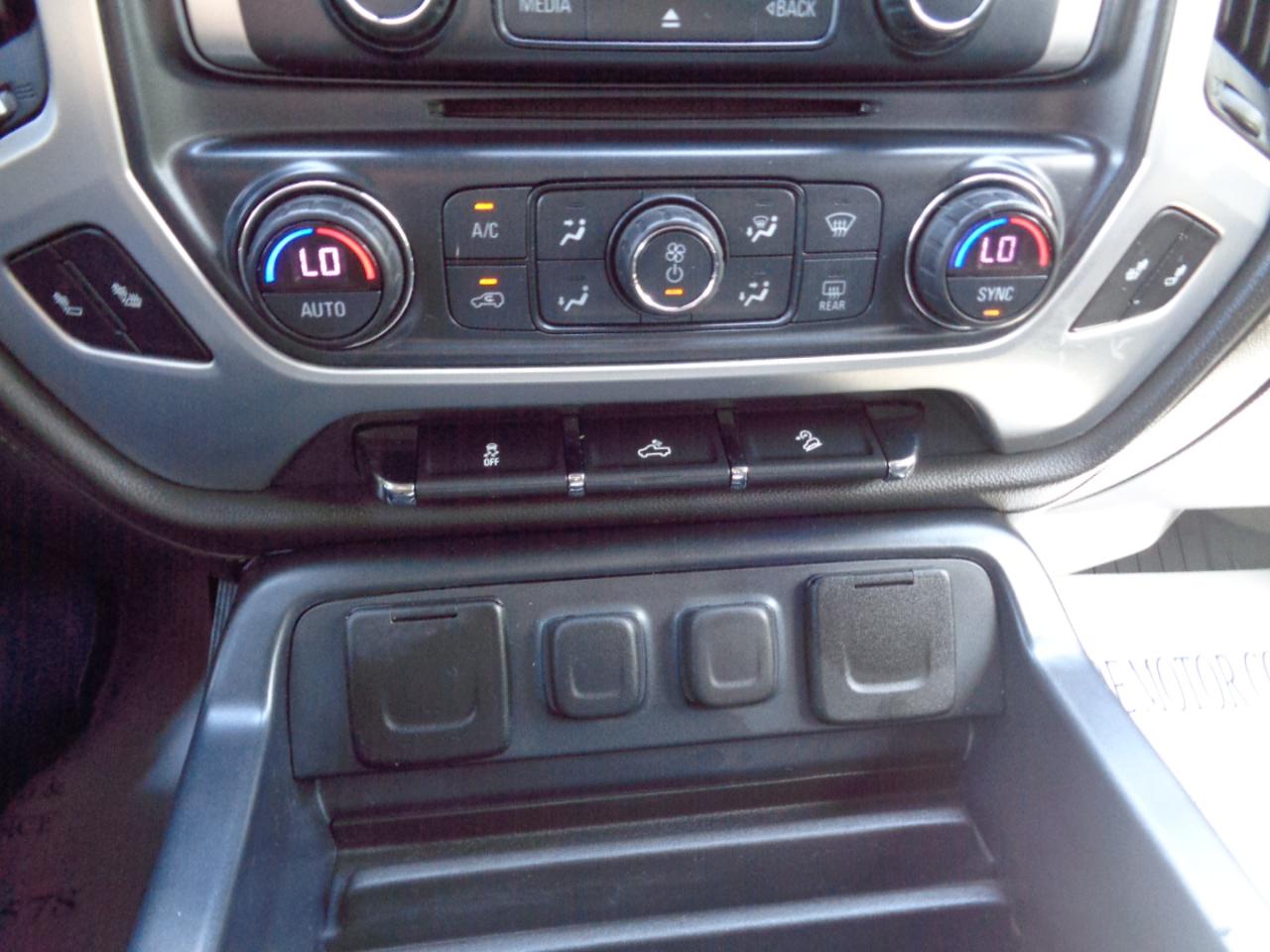 GMC Sierra 1500 4WD Crew Cab 143.5" SLE 2017