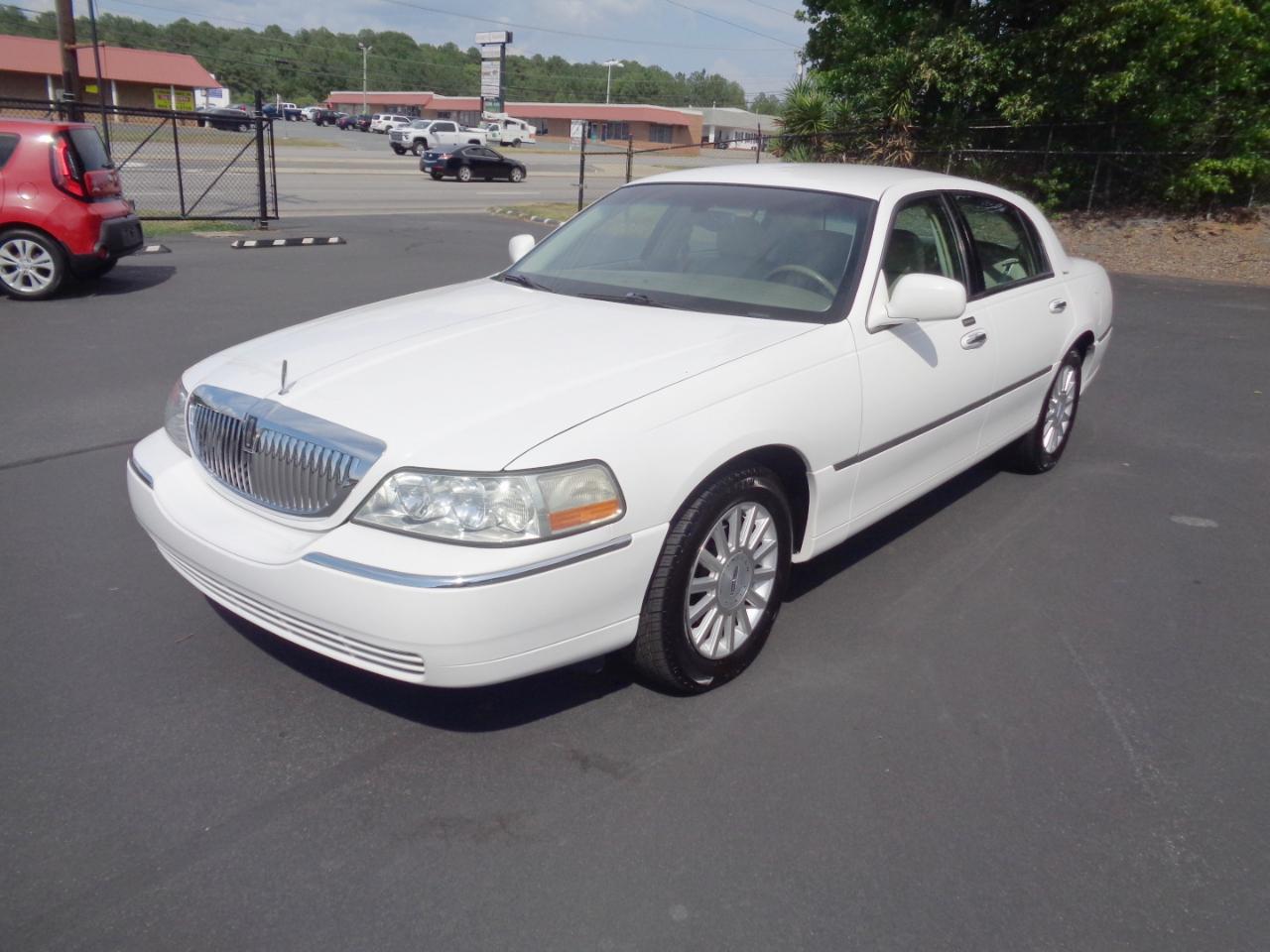 Lincoln Town Car 4dr Sdn Executive 2003