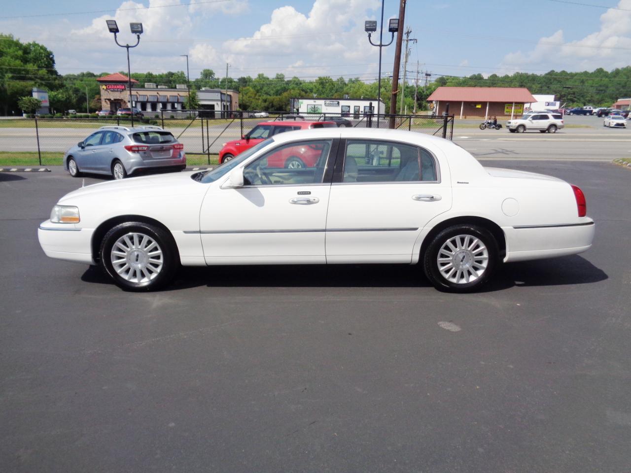 Lincoln Town Car 4dr Sdn Executive 2003