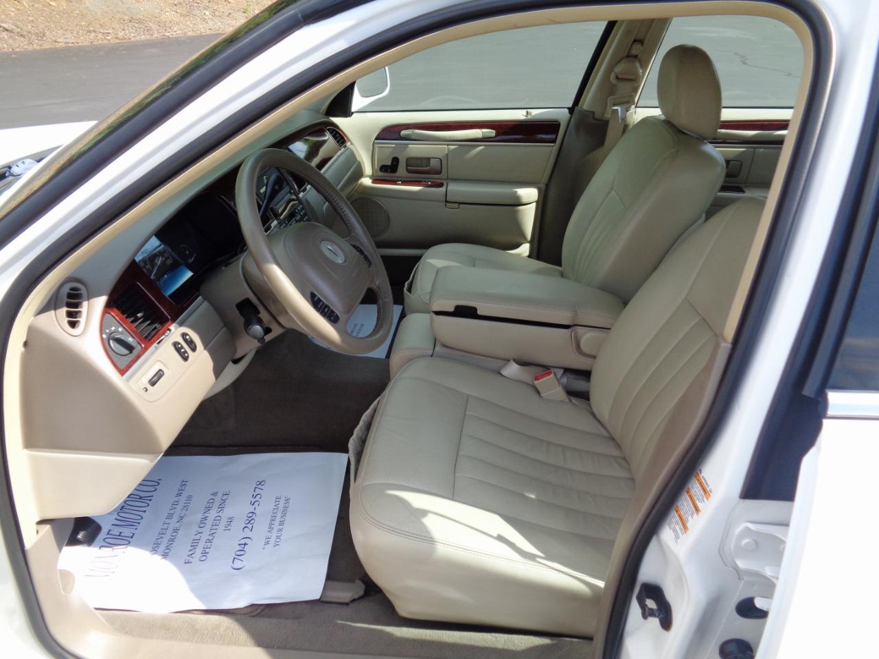 Lincoln Town Car 4dr Sdn Executive 2003