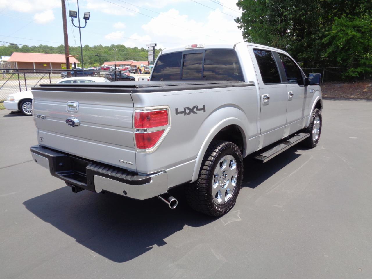Ford F-150 4WD SuperCrew 145" Lariat 2011
