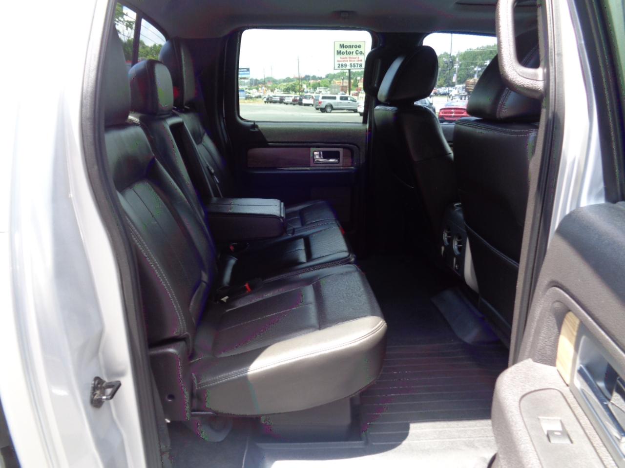 Ford F-150 4WD SuperCrew 145" Lariat 2011