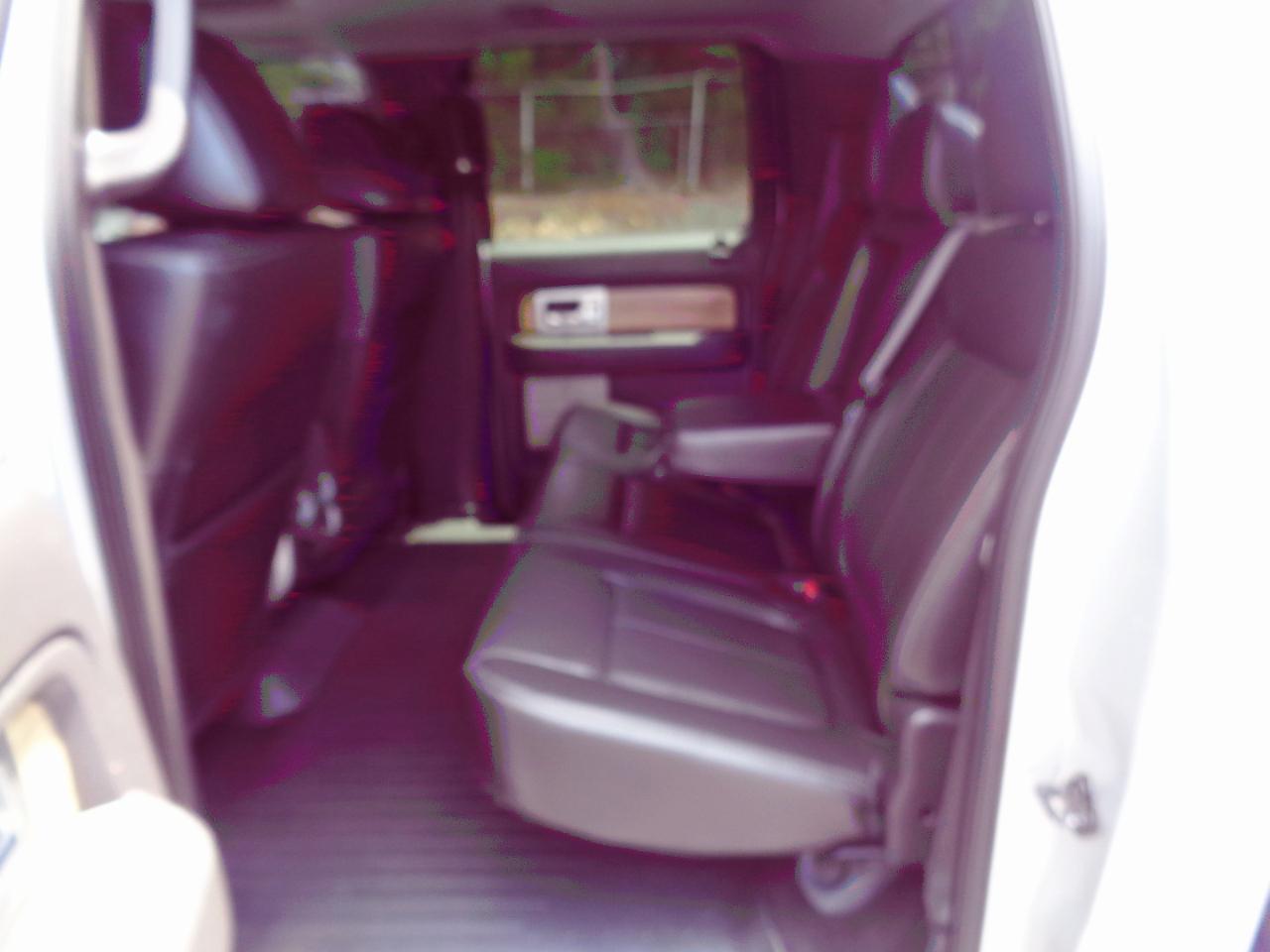 Ford F-150 4WD SuperCrew 145" Lariat 2011