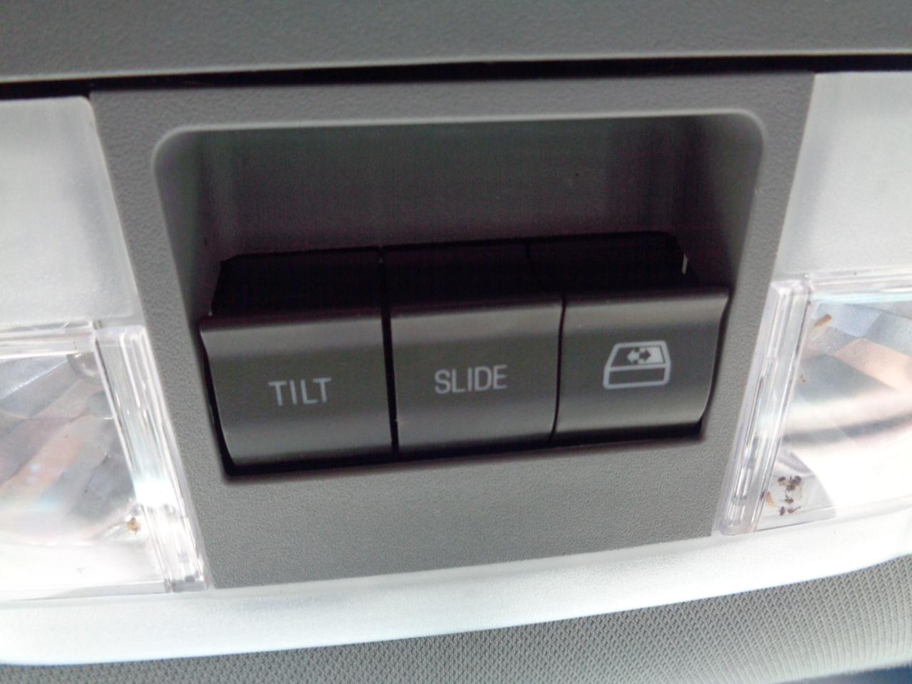 Ford F-150 4WD SuperCrew 145" Lariat 2011