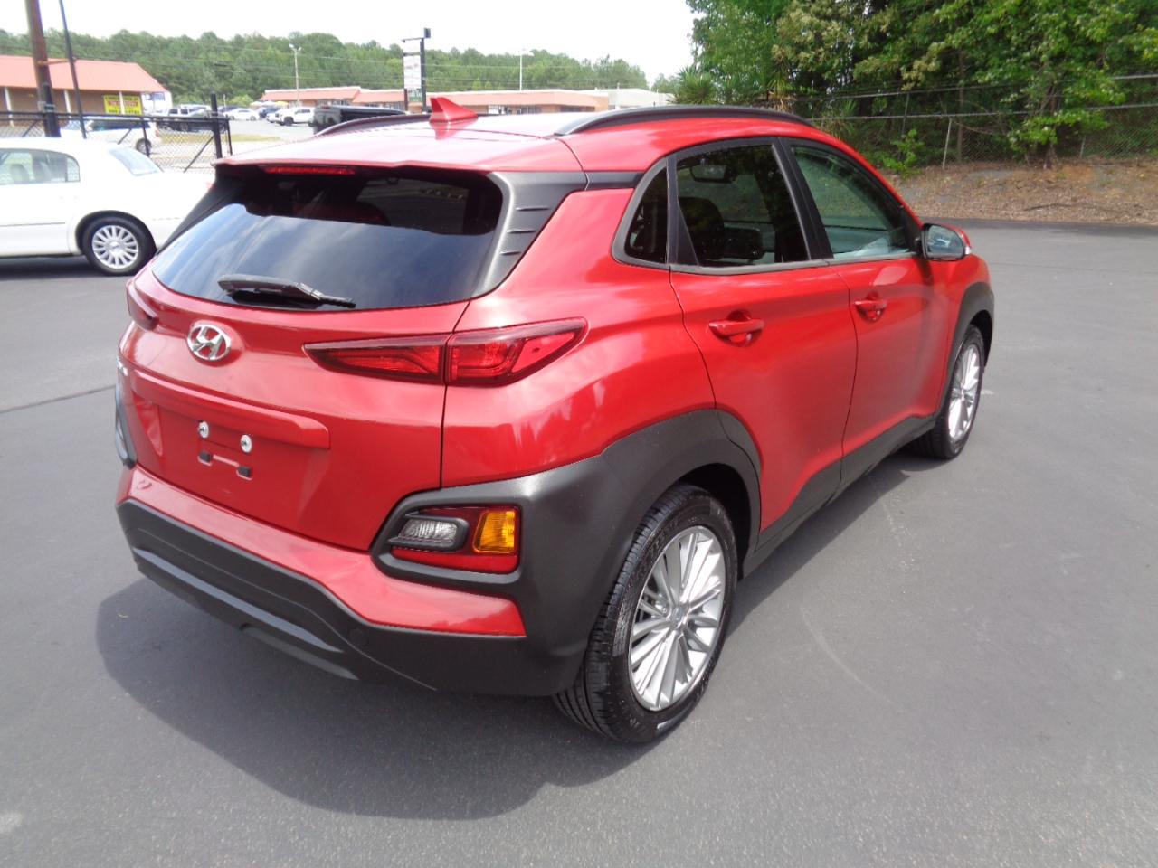 Hyundai Kona SEL Plus Auto FWD 2021