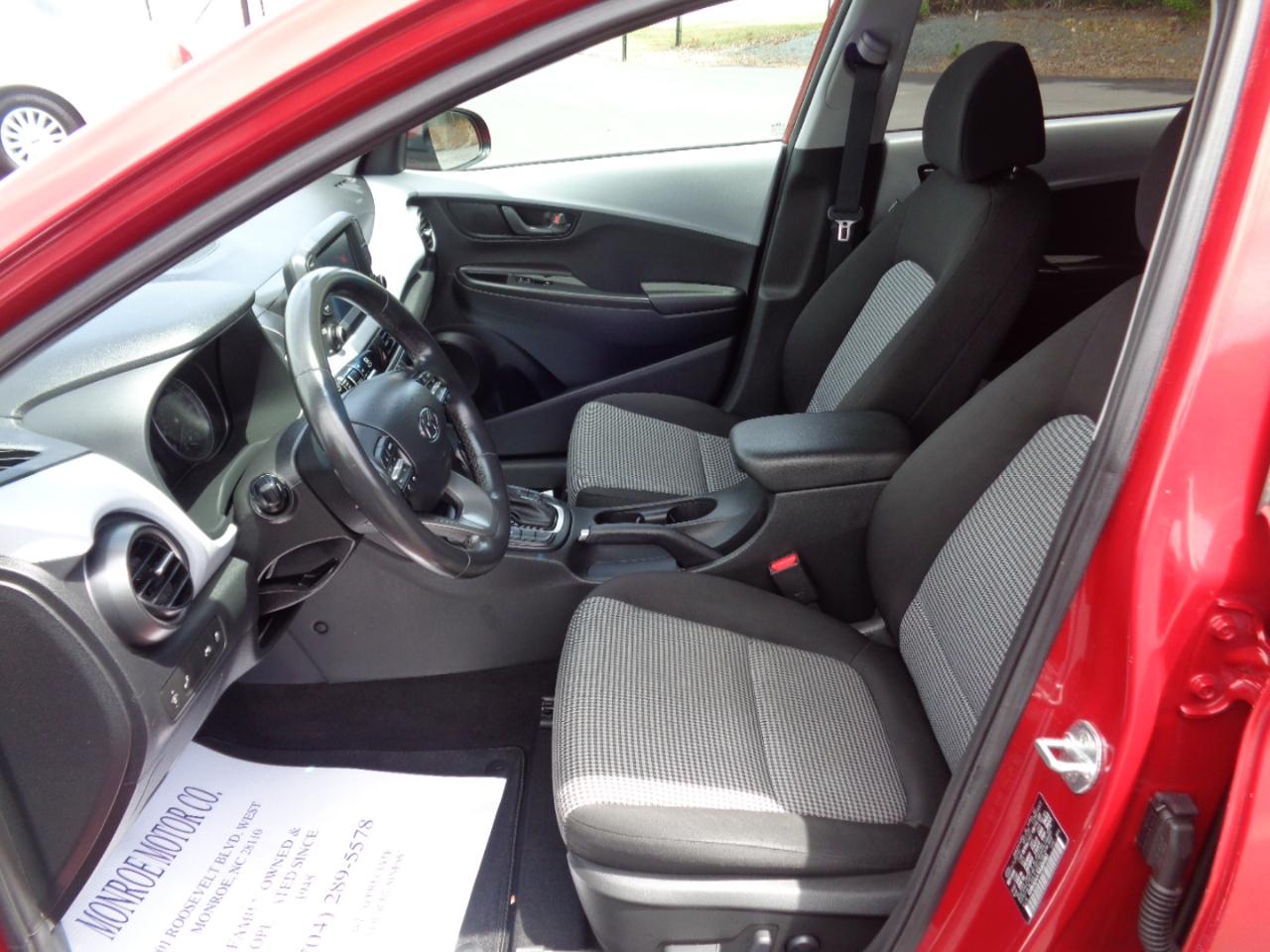 Hyundai Kona SEL Plus Auto FWD 2021
