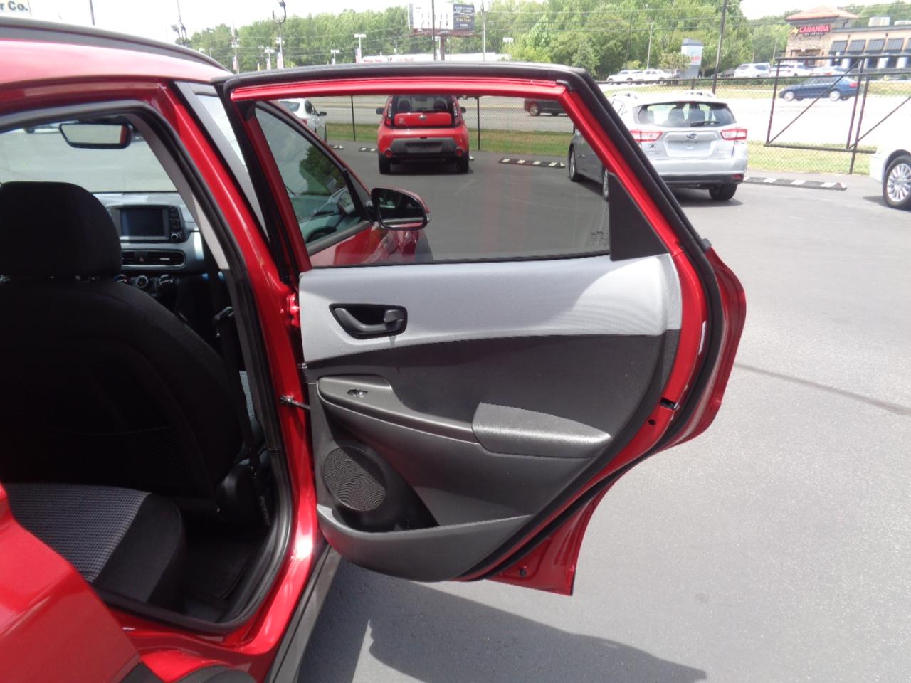Hyundai Kona SEL Plus Auto FWD 2021