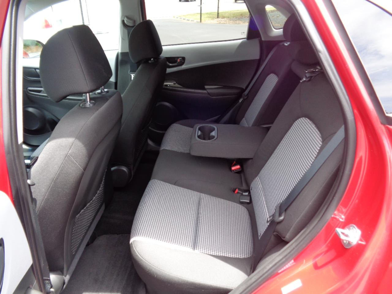 Hyundai Kona SEL Plus Auto FWD 2021