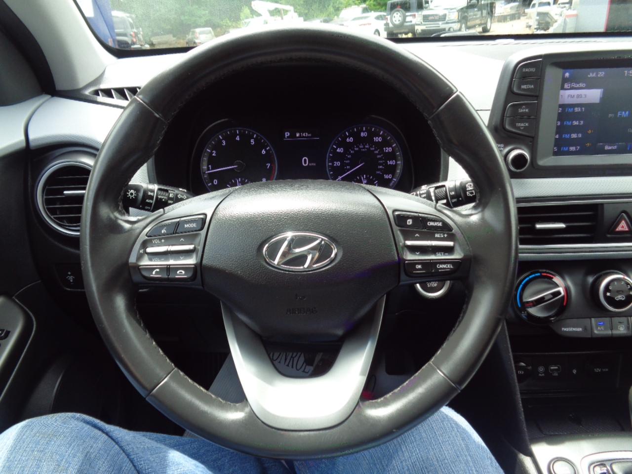 Hyundai Kona SEL Plus Auto FWD 2021