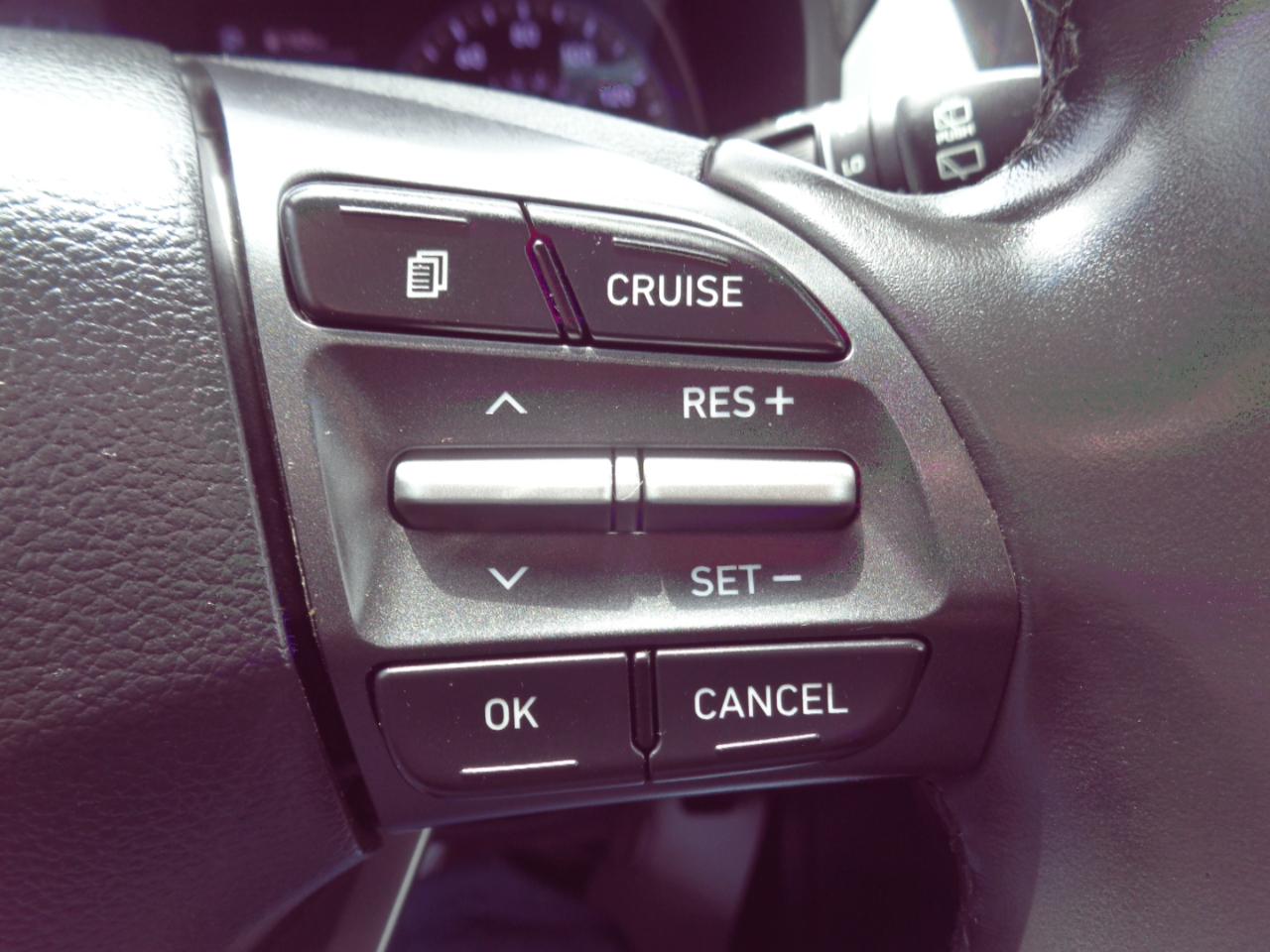 Hyundai Kona SEL Plus Auto FWD 2021