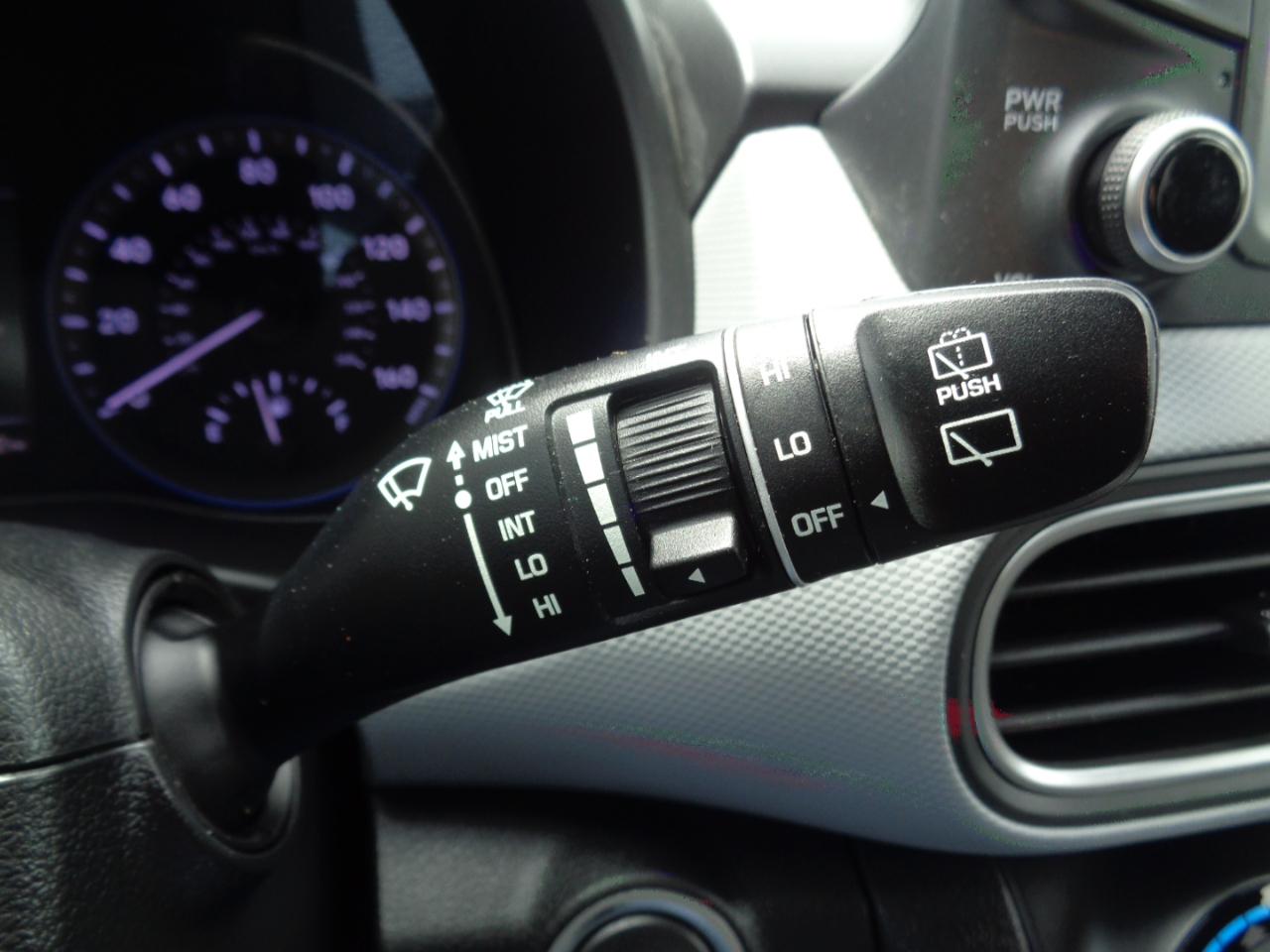 Hyundai Kona SEL Plus Auto FWD 2021