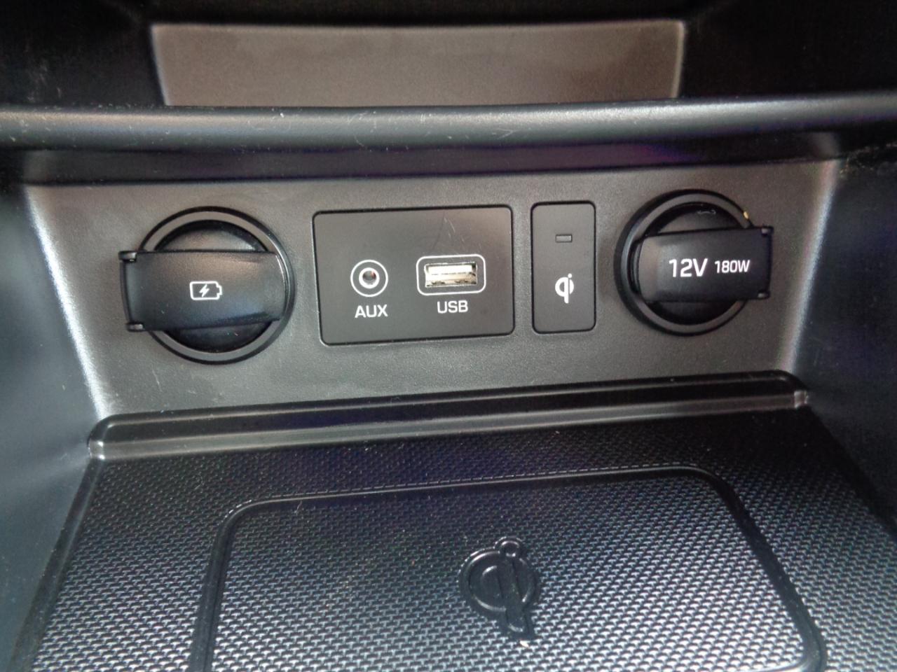 Hyundai Kona SEL Plus Auto FWD 2021