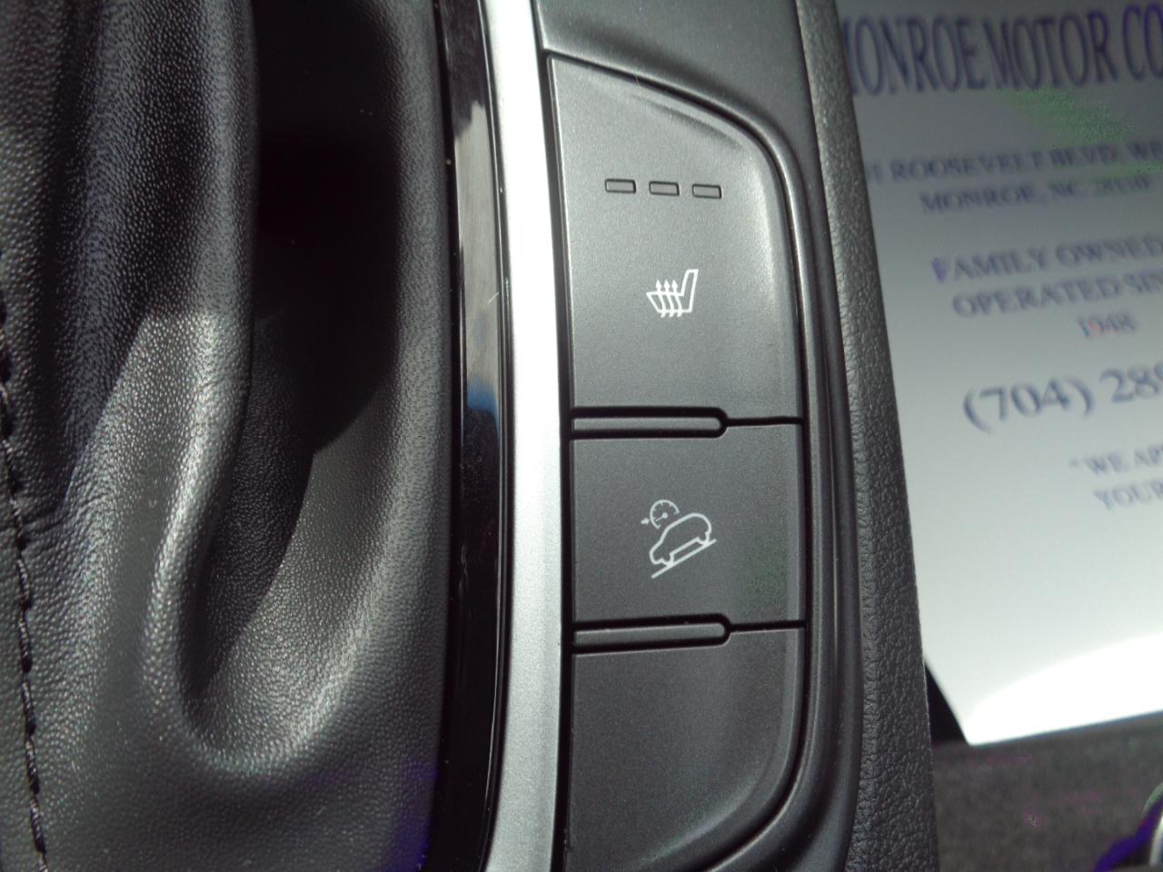 Hyundai Kona SEL Plus Auto FWD 2021